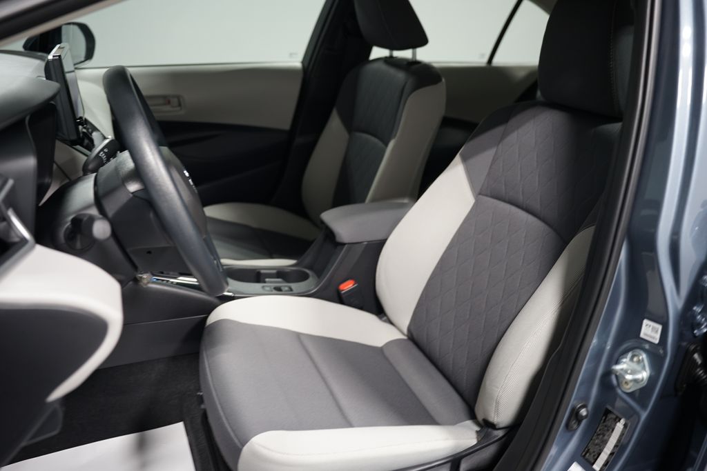 2024 Toyota Corolla LE 24