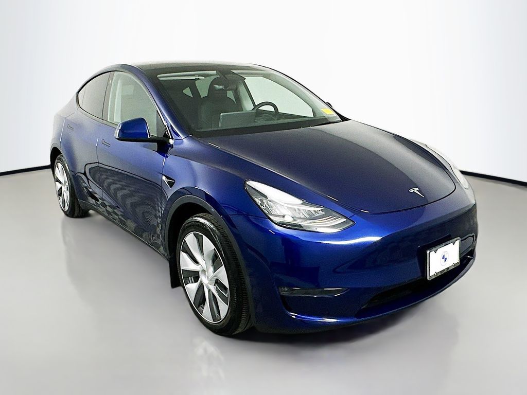 2023 Tesla Model Y Long Range 3