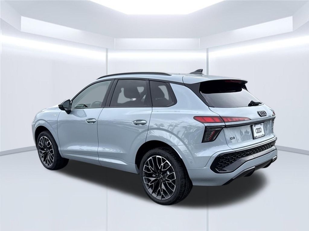 Thumbnail: 2026 Audi Q3 - 3