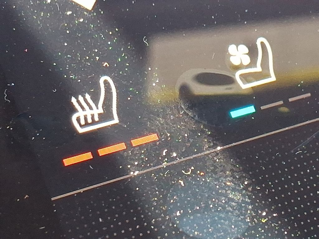 Thumbnail: 2026 Porsche Taycan - 25