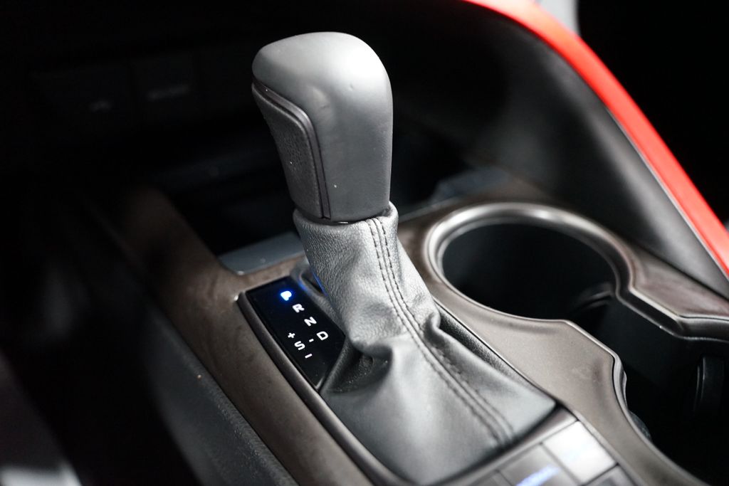 2022 Toyota Camry SE 21