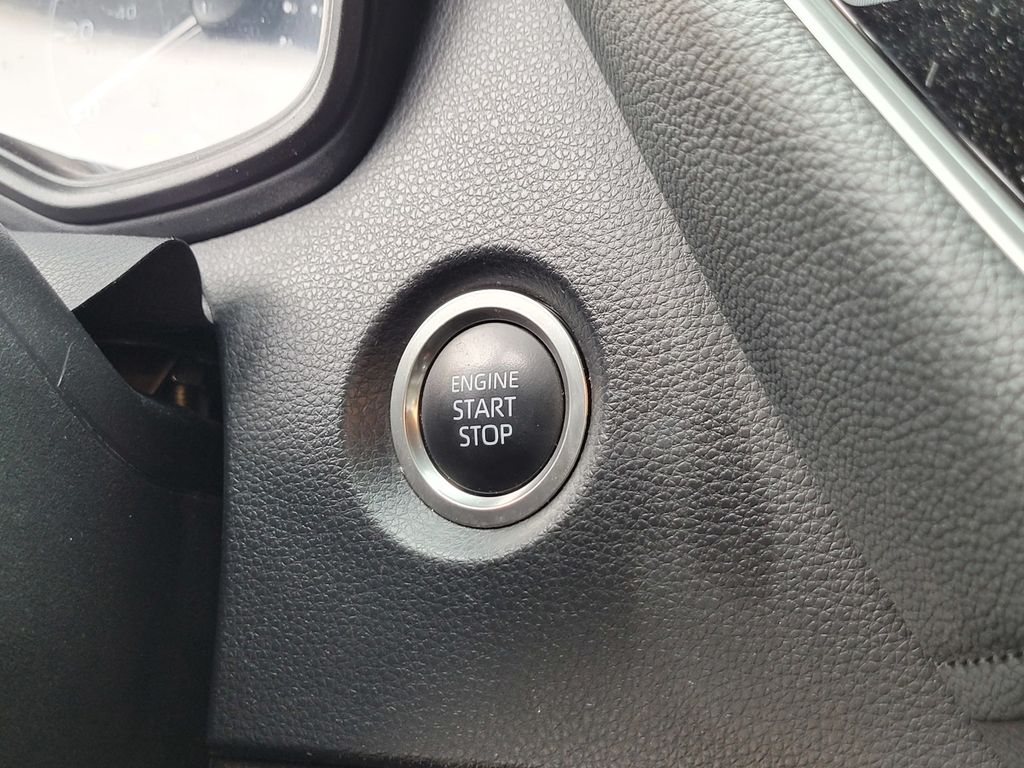 Used 2024  Toyota SE image 28