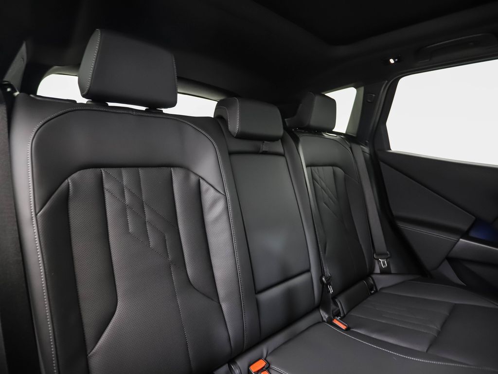 Thumbnail: 2025 BMW X3 - 27