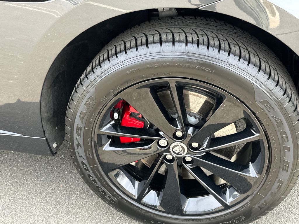 used 2025 Jaguar F-PACE car, priced at $51,978