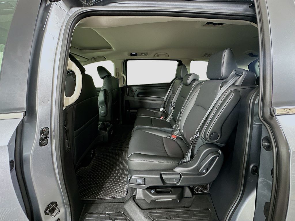 Thumbnail: 2026 Honda Odyssey - 16