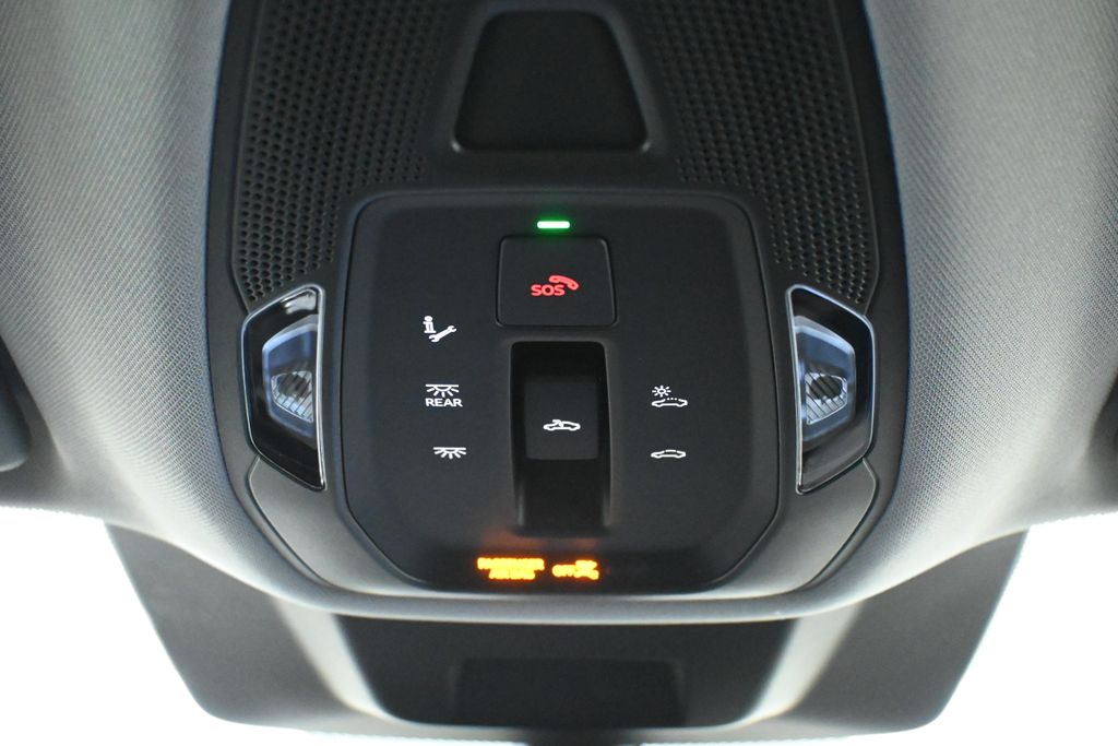 Thumbnail: 2025 Audi Q5 - 16