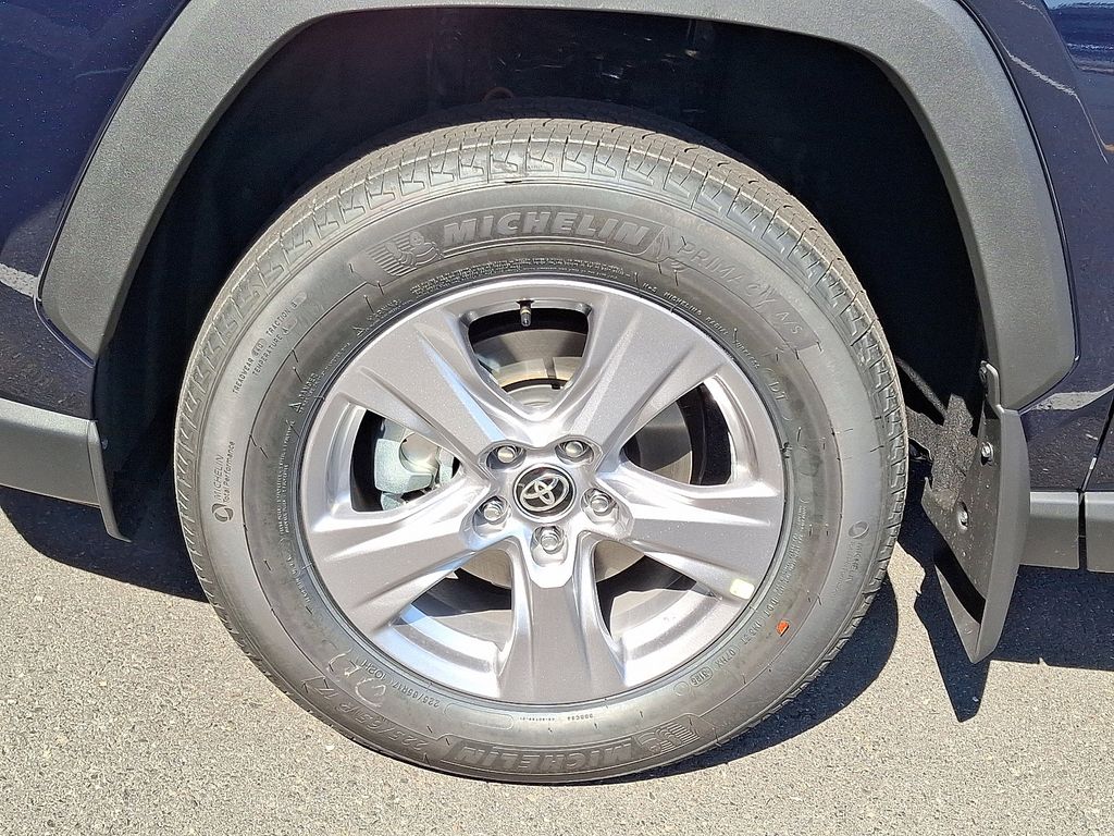 Thumbnail: 2025 Toyota RAV4 - 5