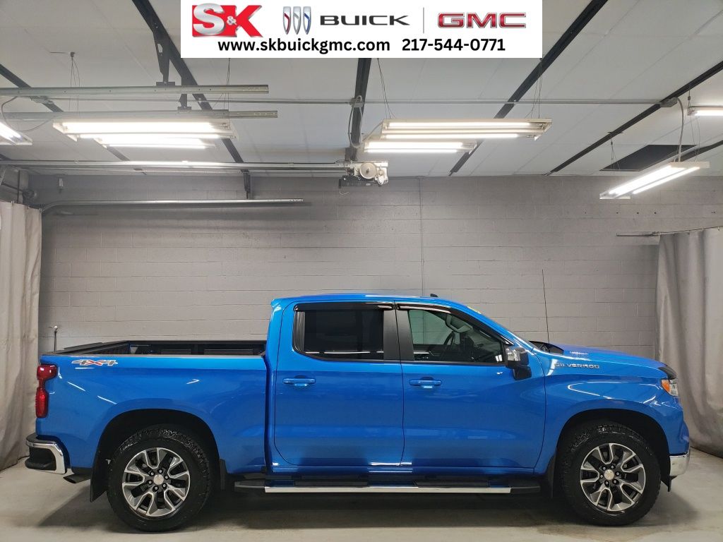 2025 Chevrolet Silverado 1500 LT Crew Cab 4WD