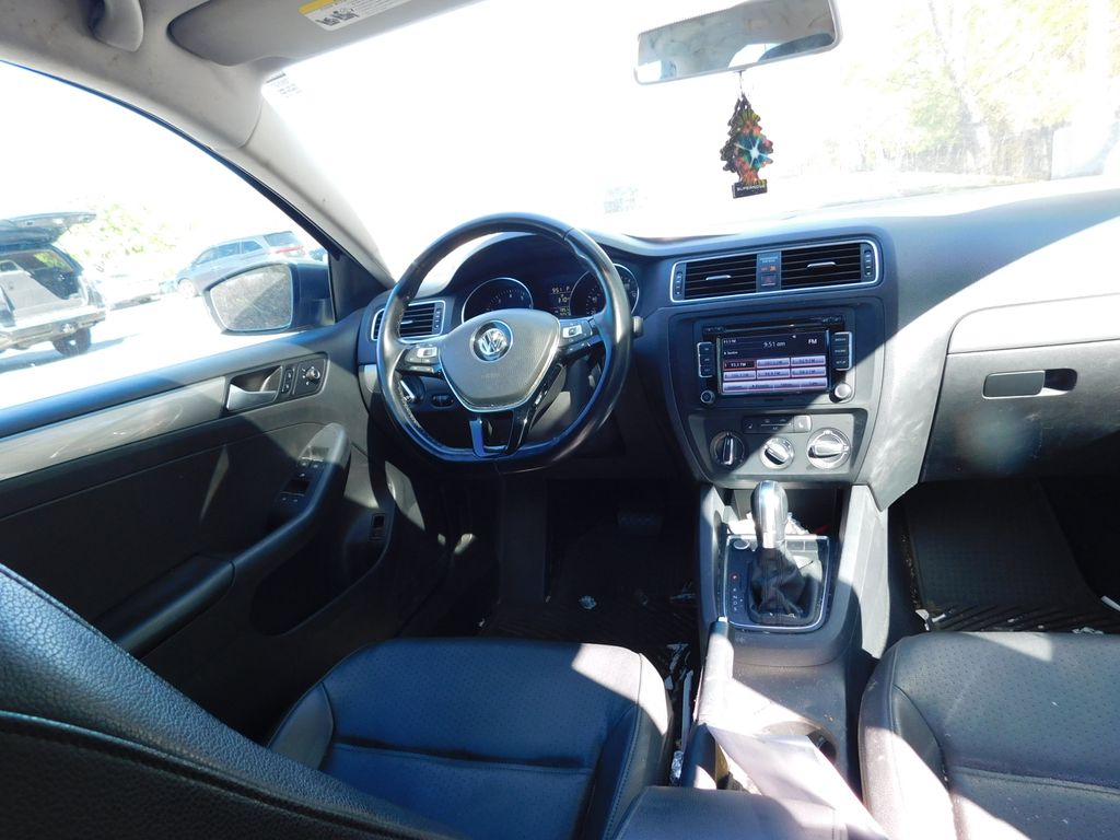 Thumbnail: 2015 Volkswagen Jetta - 7