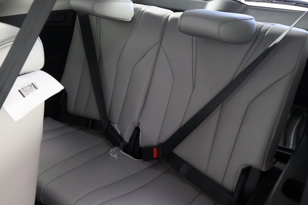 Thumbnail: 2026 Acura MDX - 7