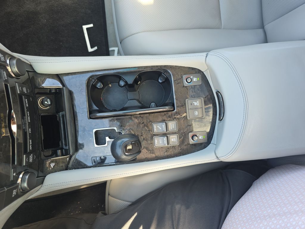 Used 2009  Lexus 460 image 39