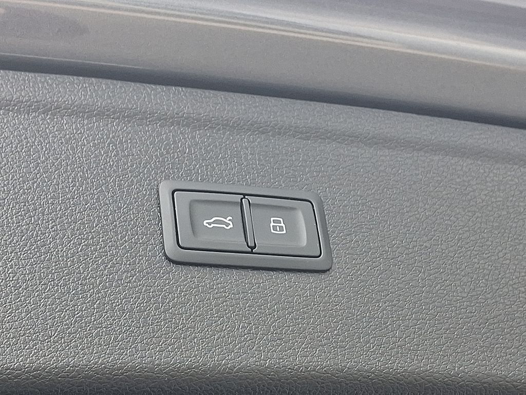 Thumbnail: 2021 Audi Q5 - 29