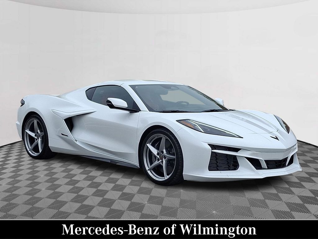 2025 Chevrolet Corvette E-Ray Coupe AWD with 1LZ