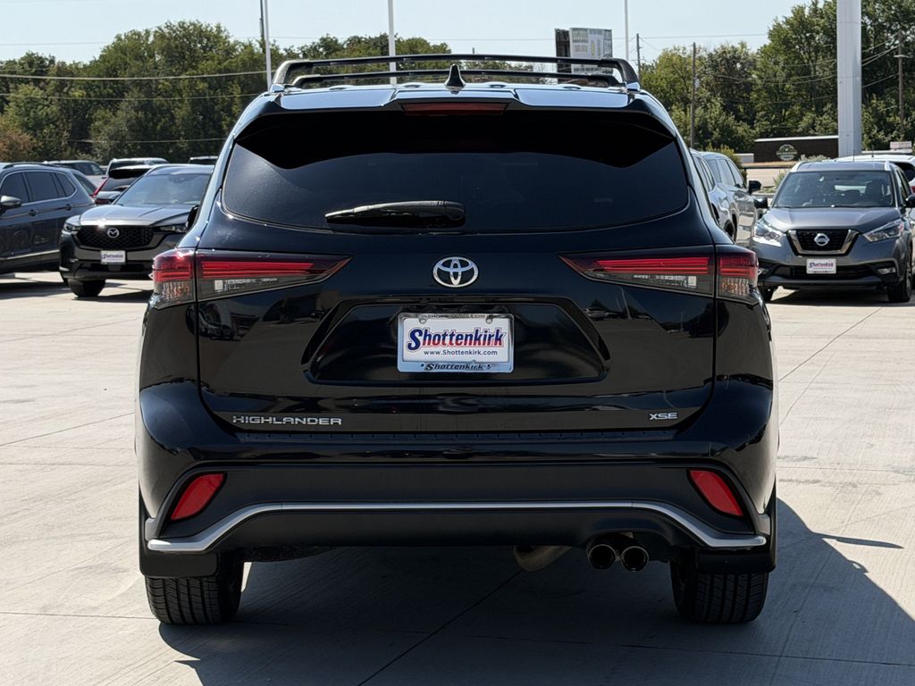 Used 2024 Toyota Highlander SUV