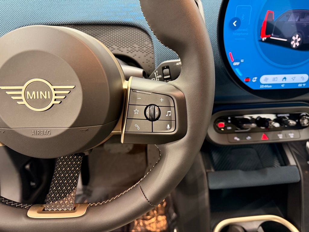 2025 MINI Cooper Countryman Signature 14
