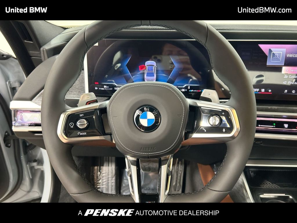Thumbnail: 2026 BMW 7 Series - 14