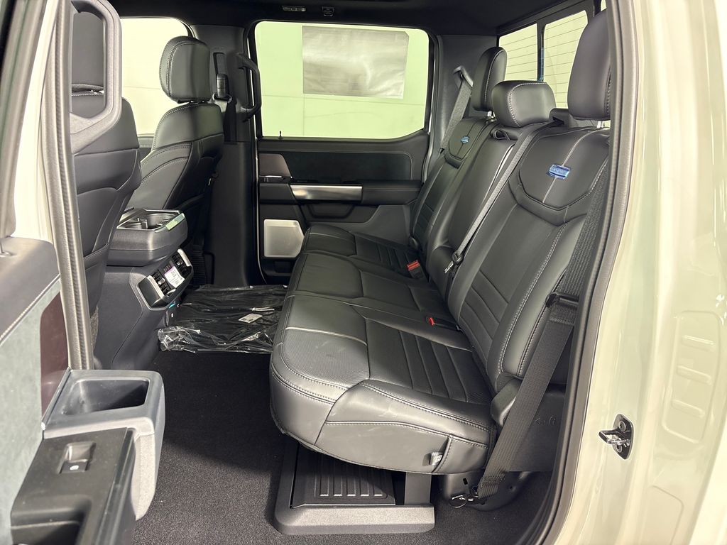 New 2026 White Ford Platinum image 31