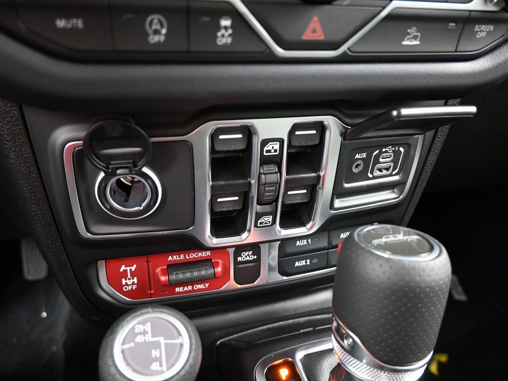 New 2026 Black Clearcoat Jeep Mojave image 18