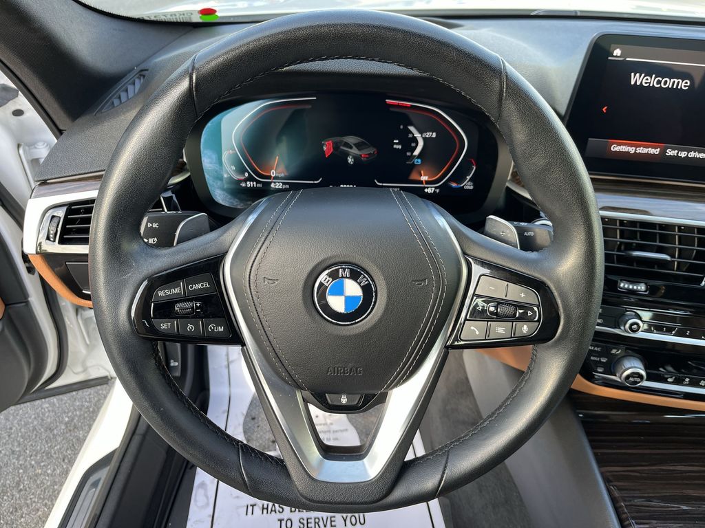 Thumbnail: 2022 BMW 5 Series - 14