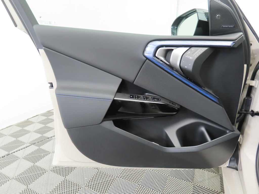 Thumbnail: 2026 BMW X3 - 25