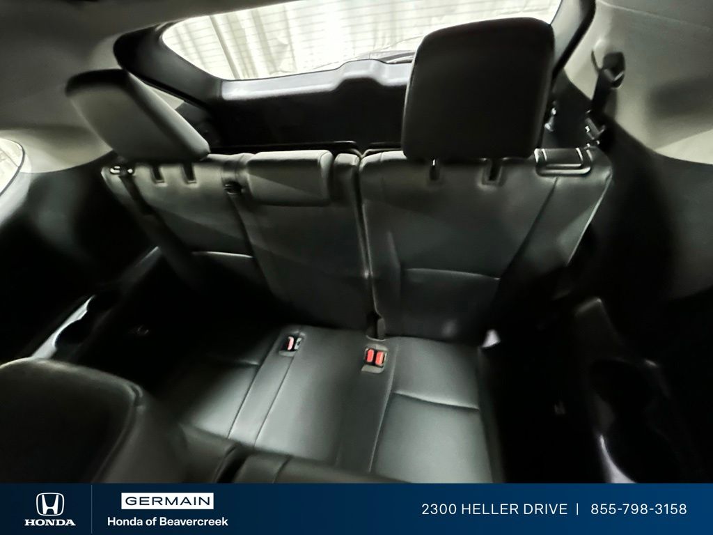Used 2020 Black Toyota XLE image 29