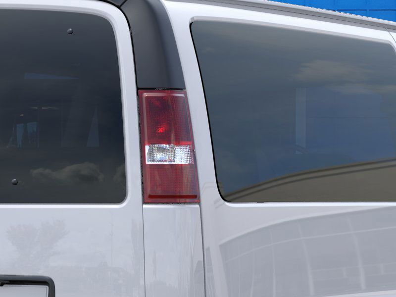 2025 Chevrolet Express 3500 LS