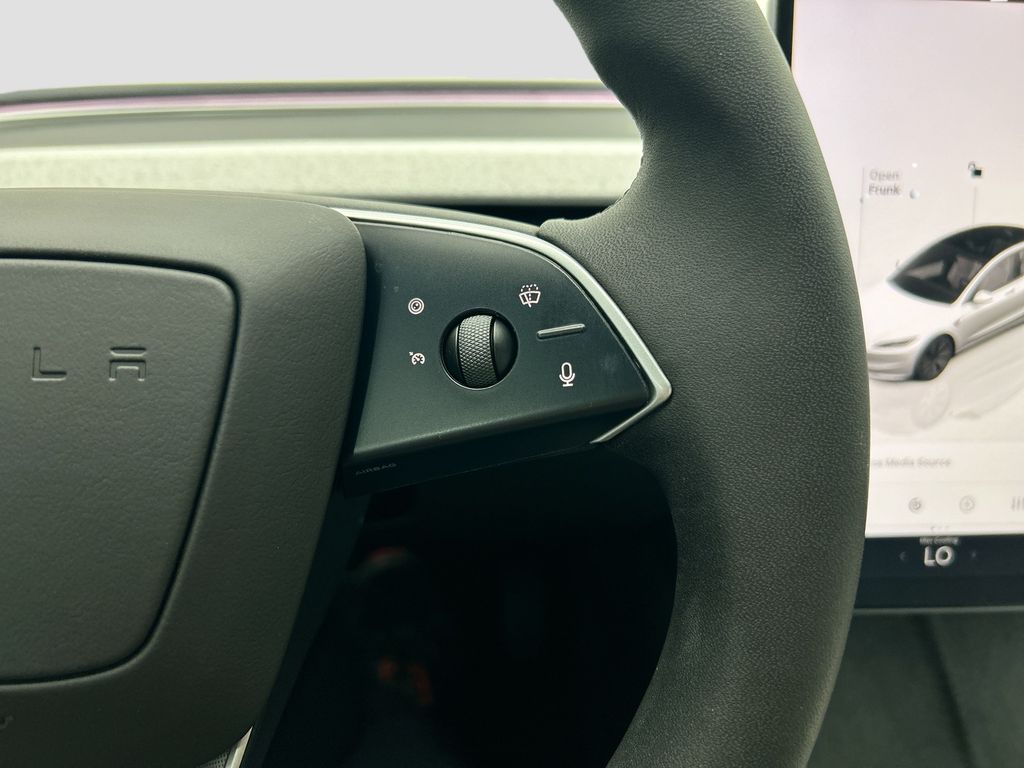 Thumbnail: 2025 Tesla Model 3 - 15