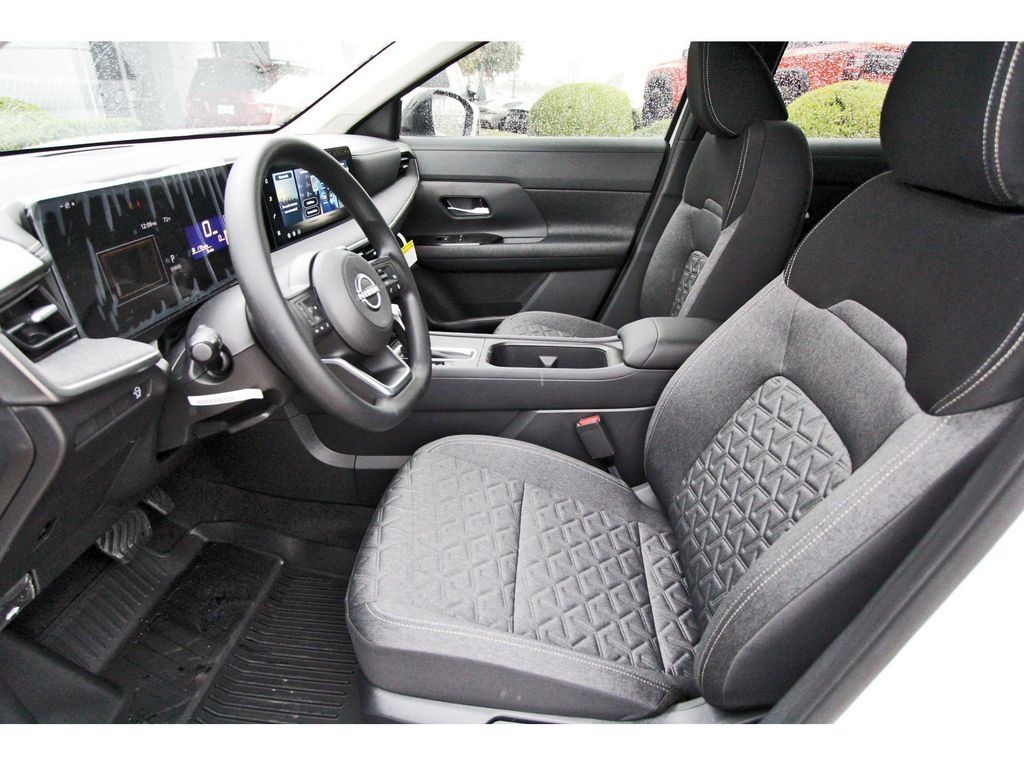 2026 Nissan Kicks SV - 5