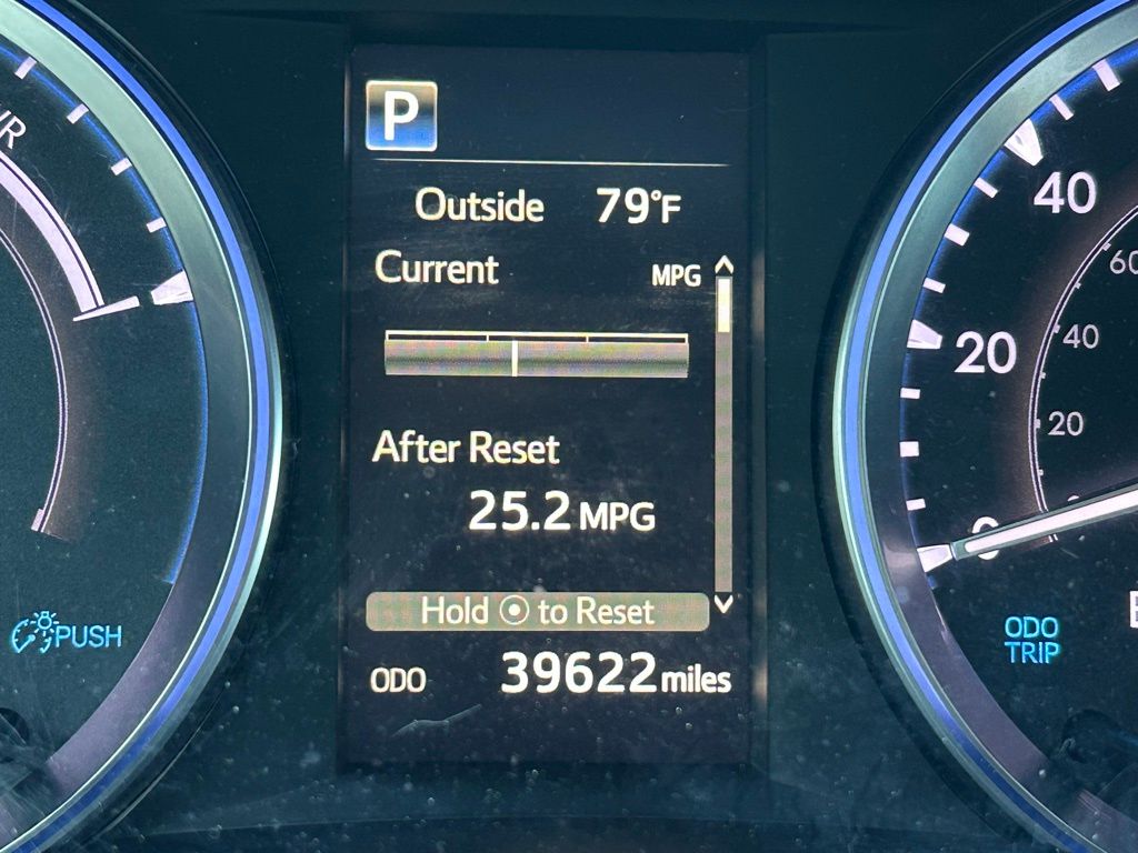 2019 Toyota Highlander Limited 25