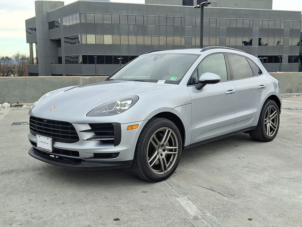 Thumbnail: 2020 Porsche Macan - 1
