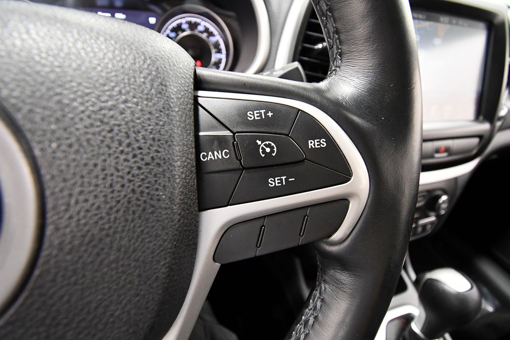 Used 2015 Jeep Cherokee SUV