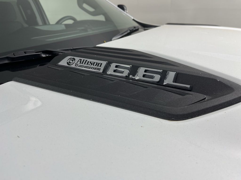 Thumbnail: 2026 Chevrolet Silverado 2500 - 8