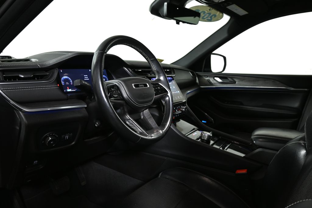 Thumbnail: 2022 Jeep Grand Cherokee L - 14