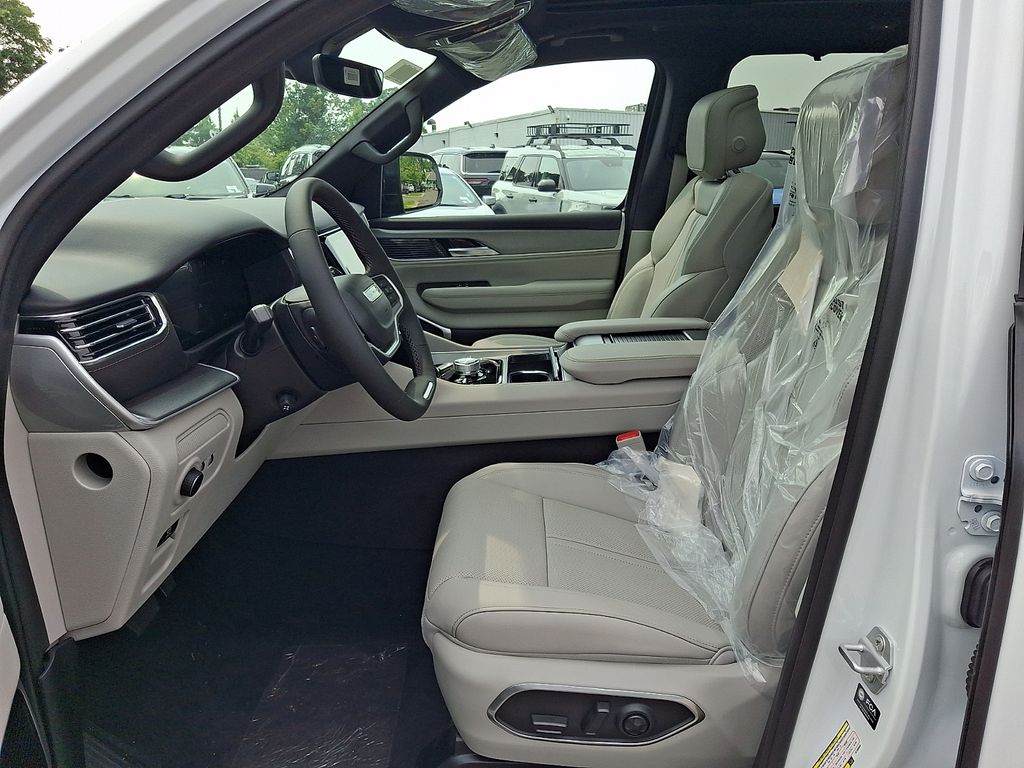 New 2026 Jeep Grand Wagoneer SUV