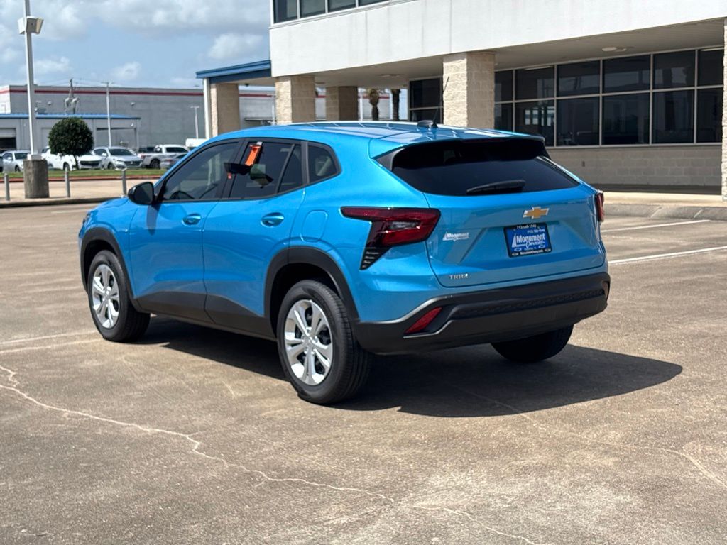 2026 Chevrolet Trax LS - 11