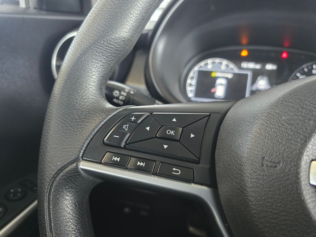 Thumbnail: 2021 Nissan Kicks - 31