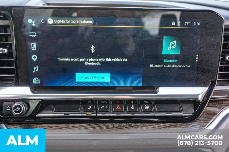 Used 2025 White Chevrolet LT image 38
