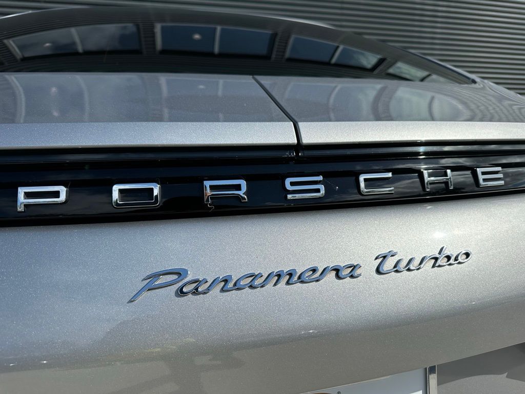 2017 Porsche Panamera Turbo 12