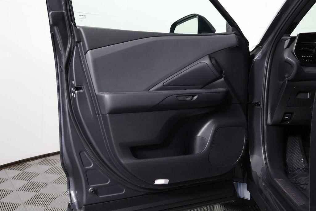 Thumbnail: 2025 Lexus TX - 12