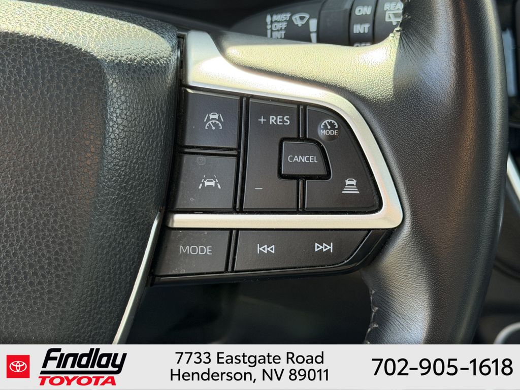 Used 2025 Toyota Grand Highlander SUV
