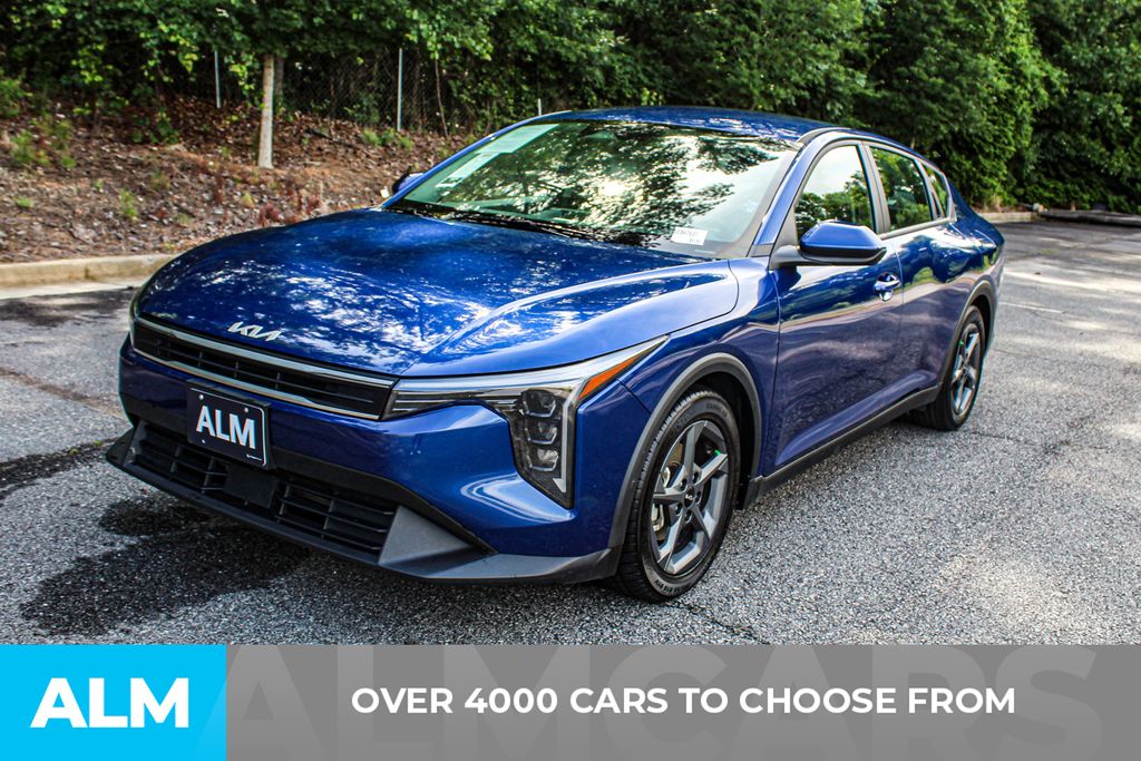 Used 2025 Blue Kia LXS image 3