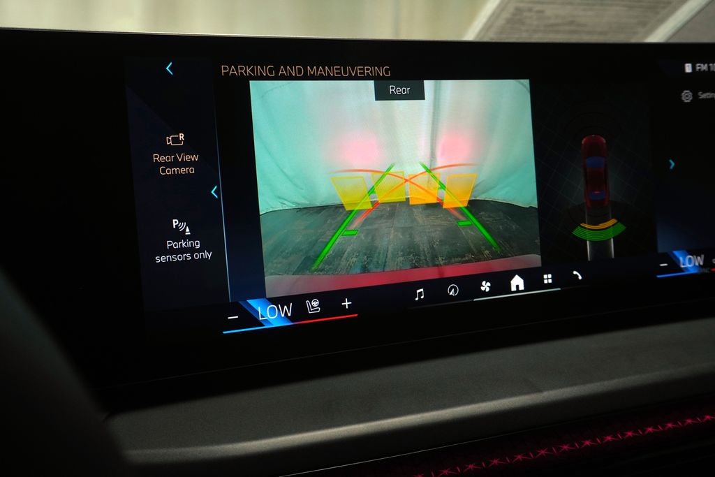 2025 BMW 2 Series 230i - Photo 22
