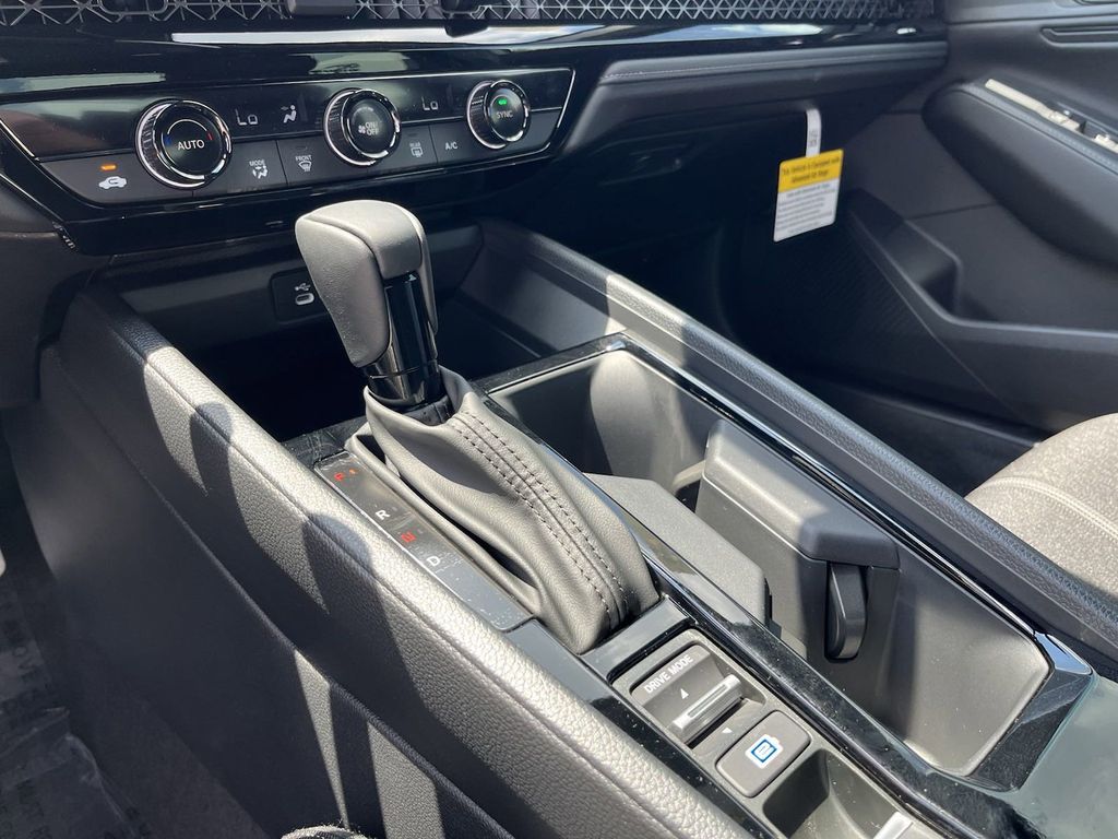 new 2025 Honda Accord Hybrid car, priced at $33,893