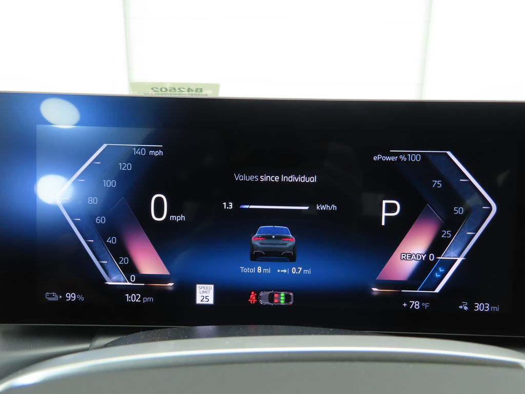 2025 BMW i4 eDrive40 32