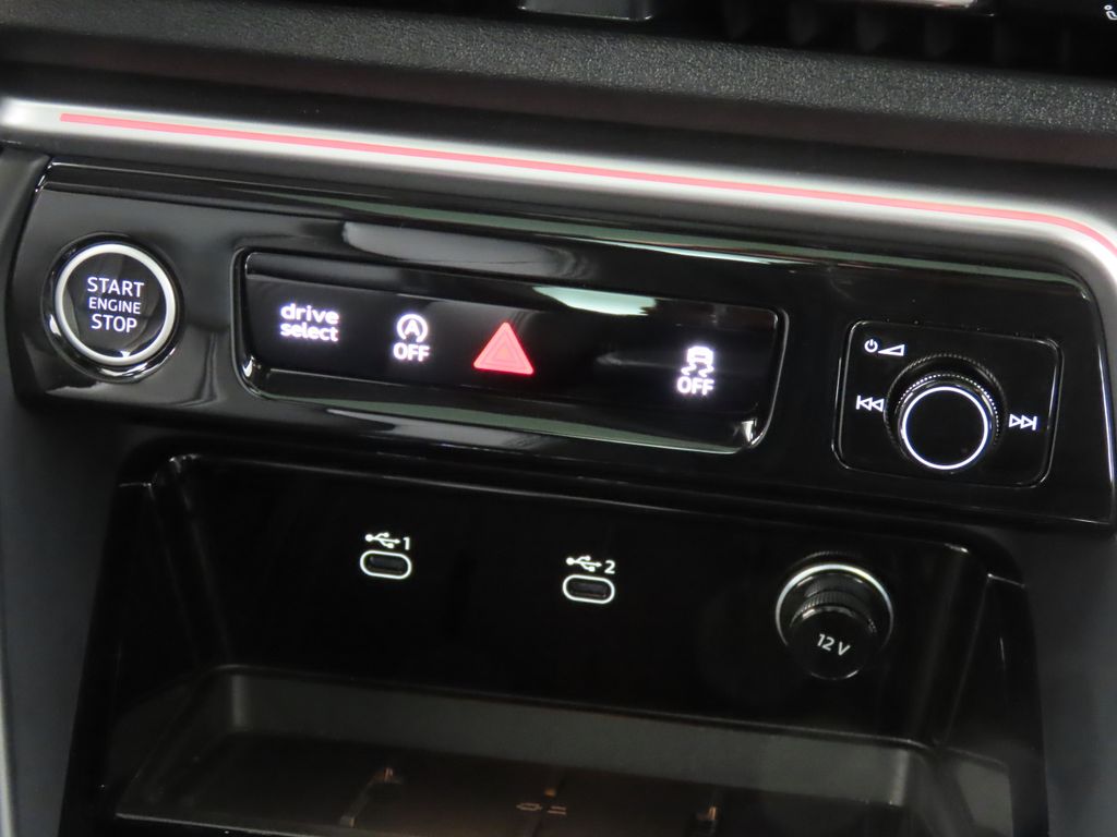 Thumbnail: 2025 Audi Q5 - 20