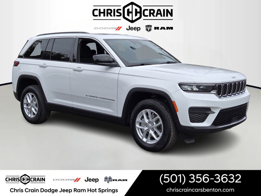 2025 Jeep Grand Cherokee Laredo 4WD