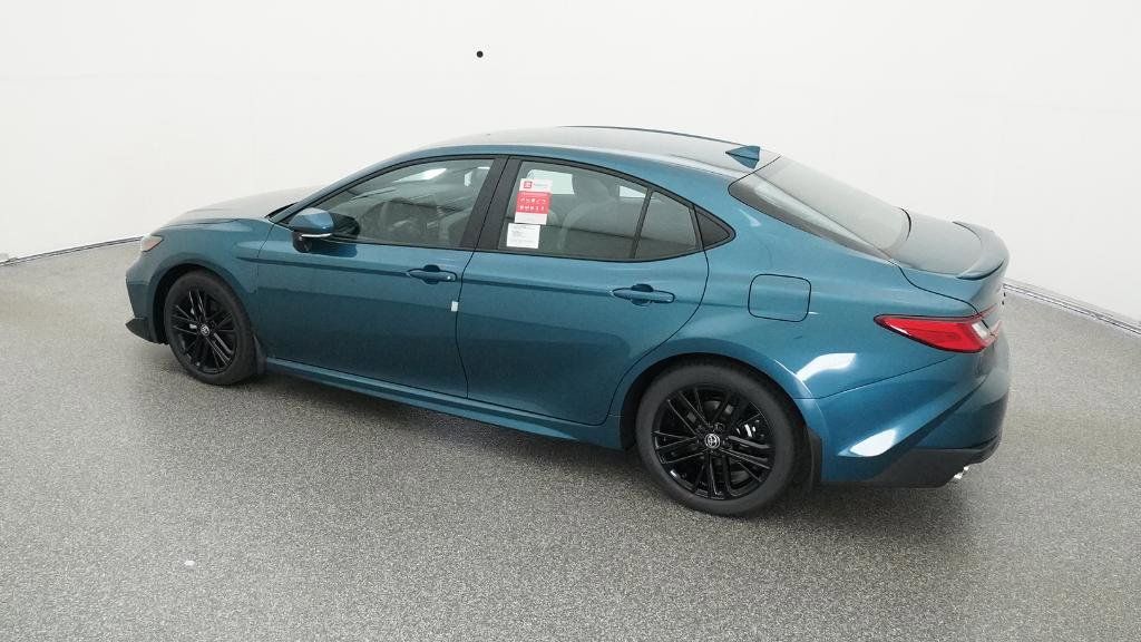 2025 Toyota Camry SE 29