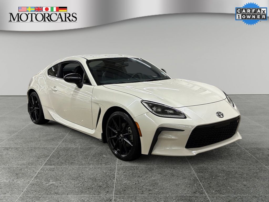 2024 Toyota GR86 Premium RWD