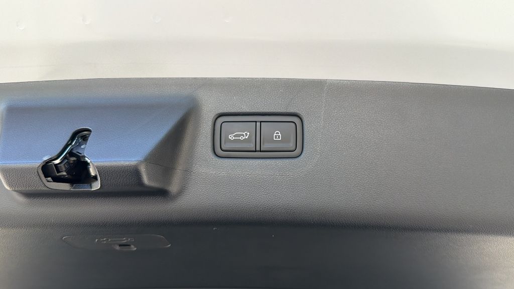New 2026 Silver Hyundai SE image 20