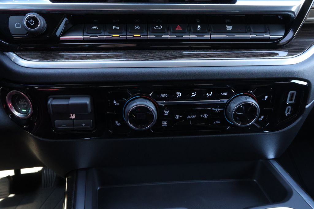 Thumbnail: 2026 Chevrolet Silverado 1500 - 26